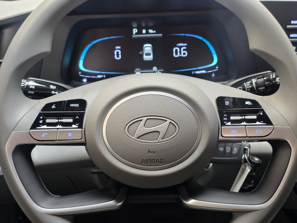 New 2026 Hyundai Elantra SE image 13