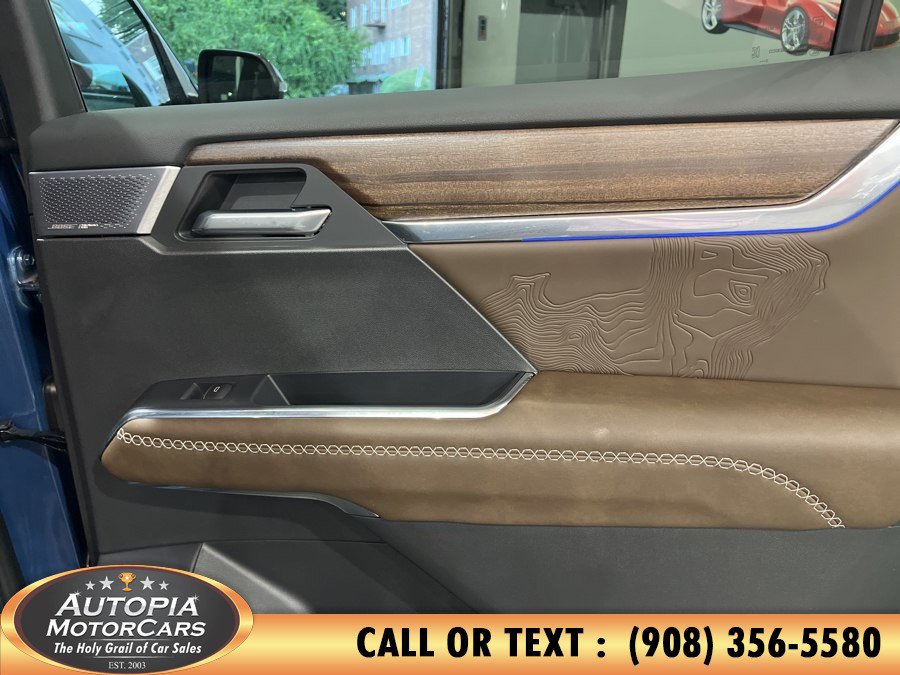 Used 2026 GMC Acadia Denali Ultimate FWD image 21