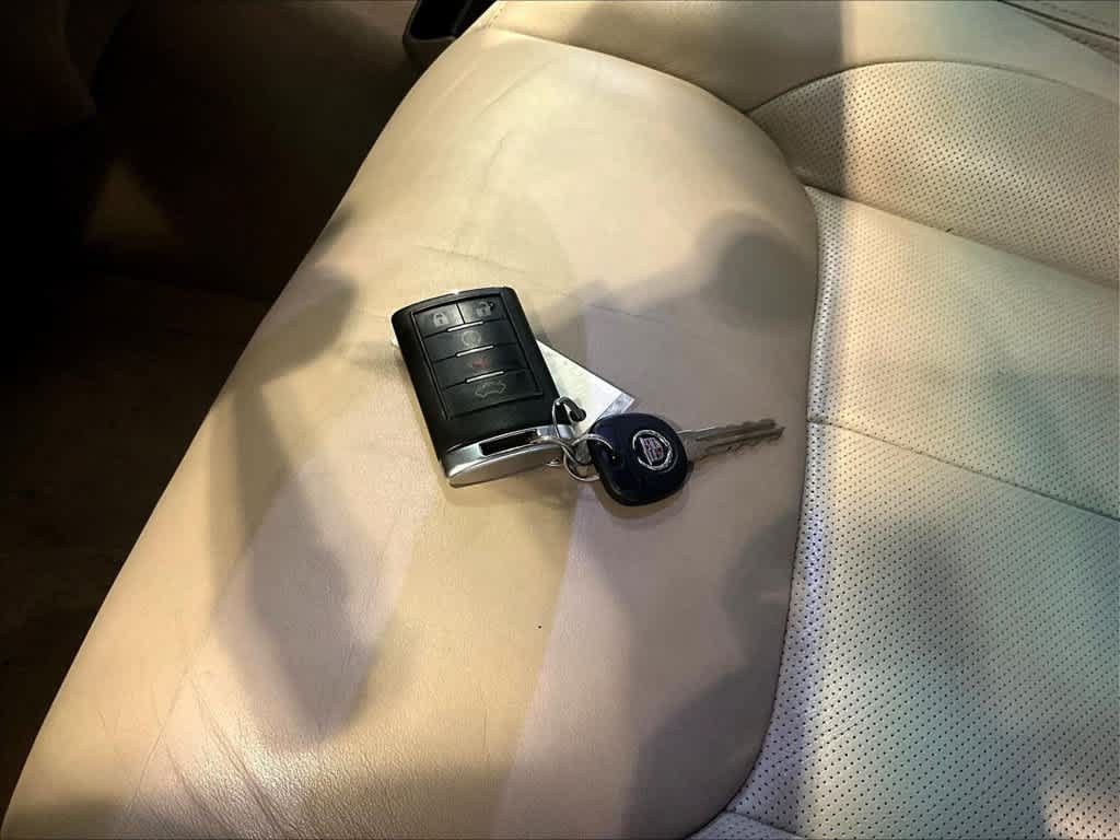 Used 2008 Cadillac DTS FWD image 35