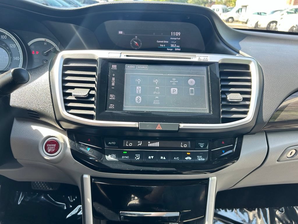 Used 2017 Honda Accord EX-L image 23