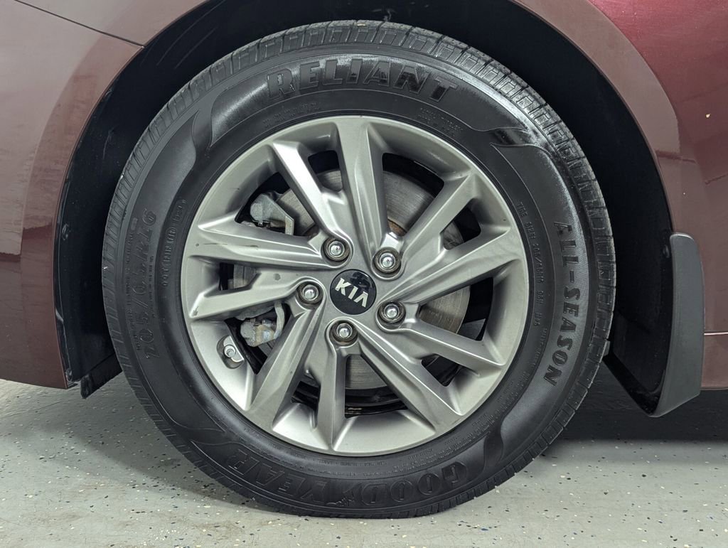 Used 2019 Kia Optima LX FWD image 9