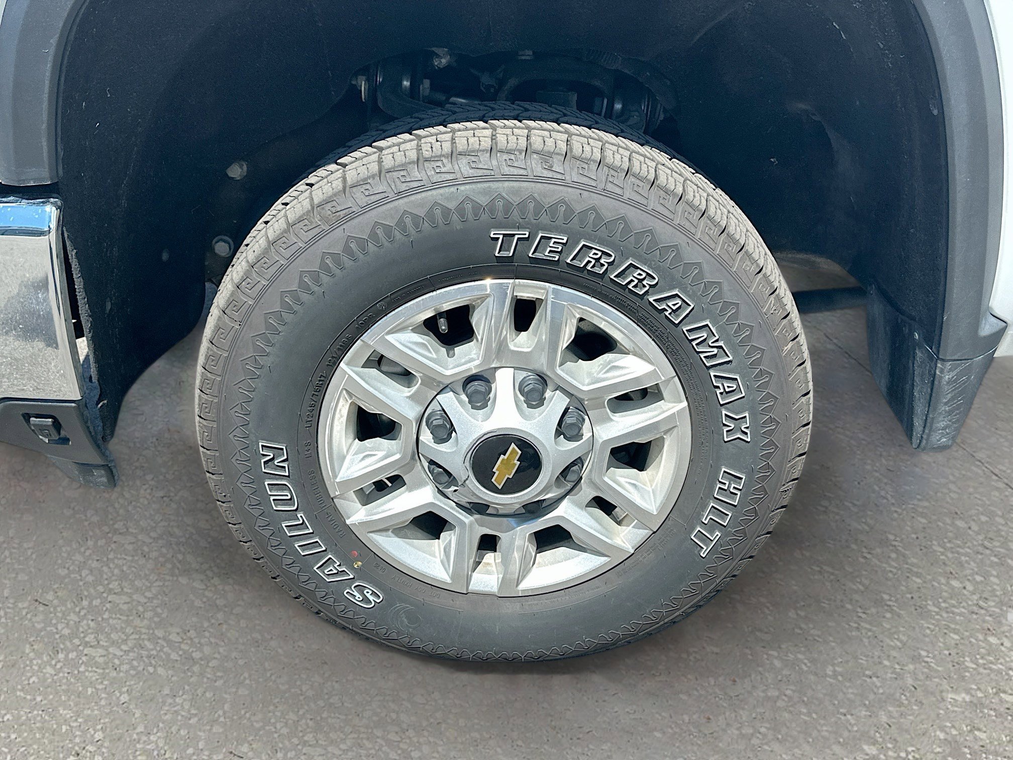 Used 2024 Chevrolet Silverado 2500 LT image 29