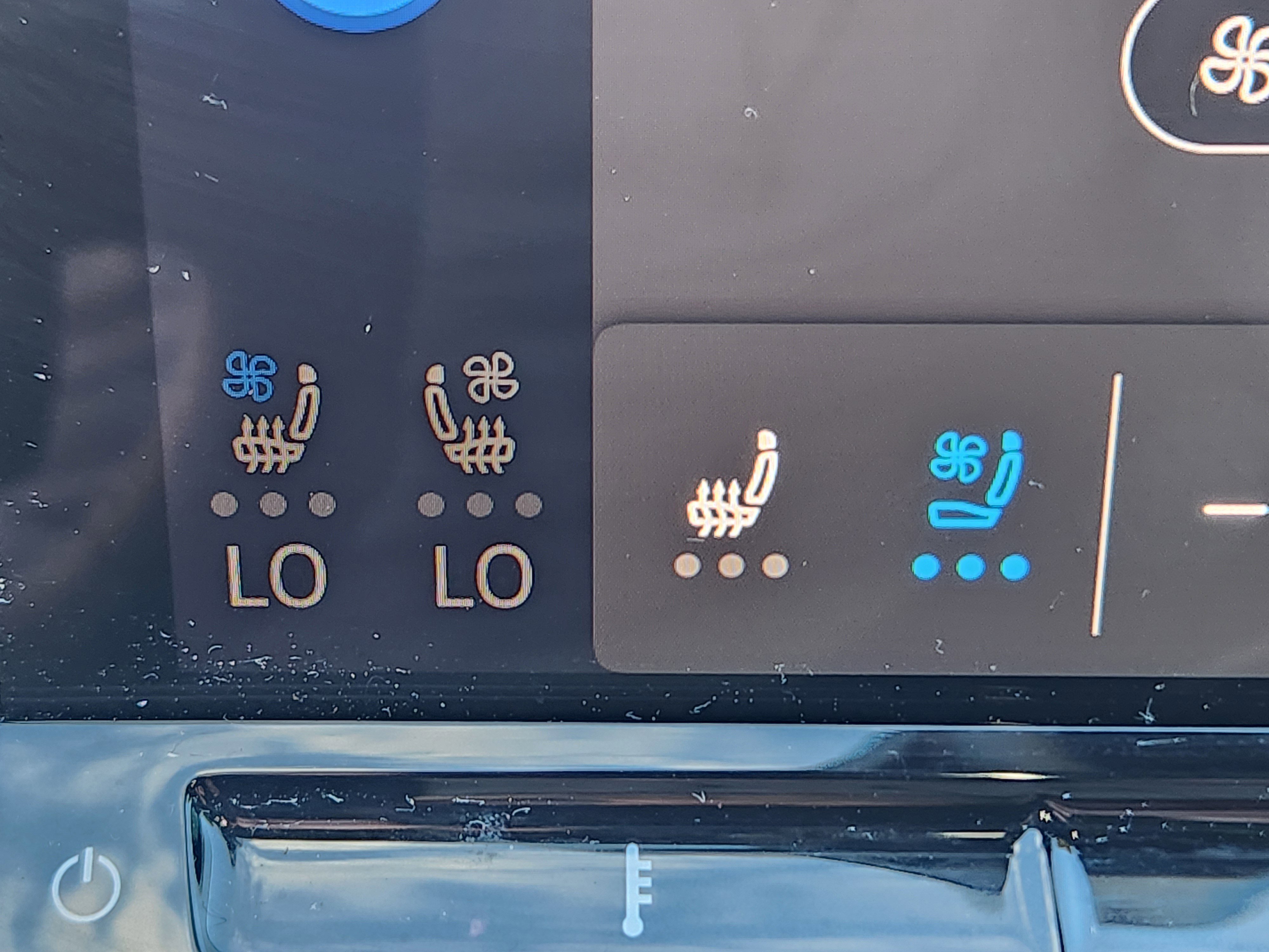 Used 2024 Volkswagen Golf R 2.0T DSG image 16