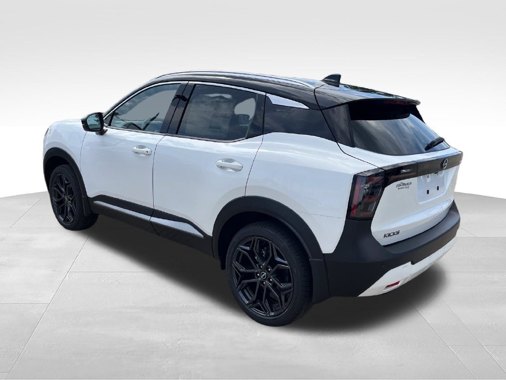 New 2027 Nissan Kicks SR AWD/4WD image 3