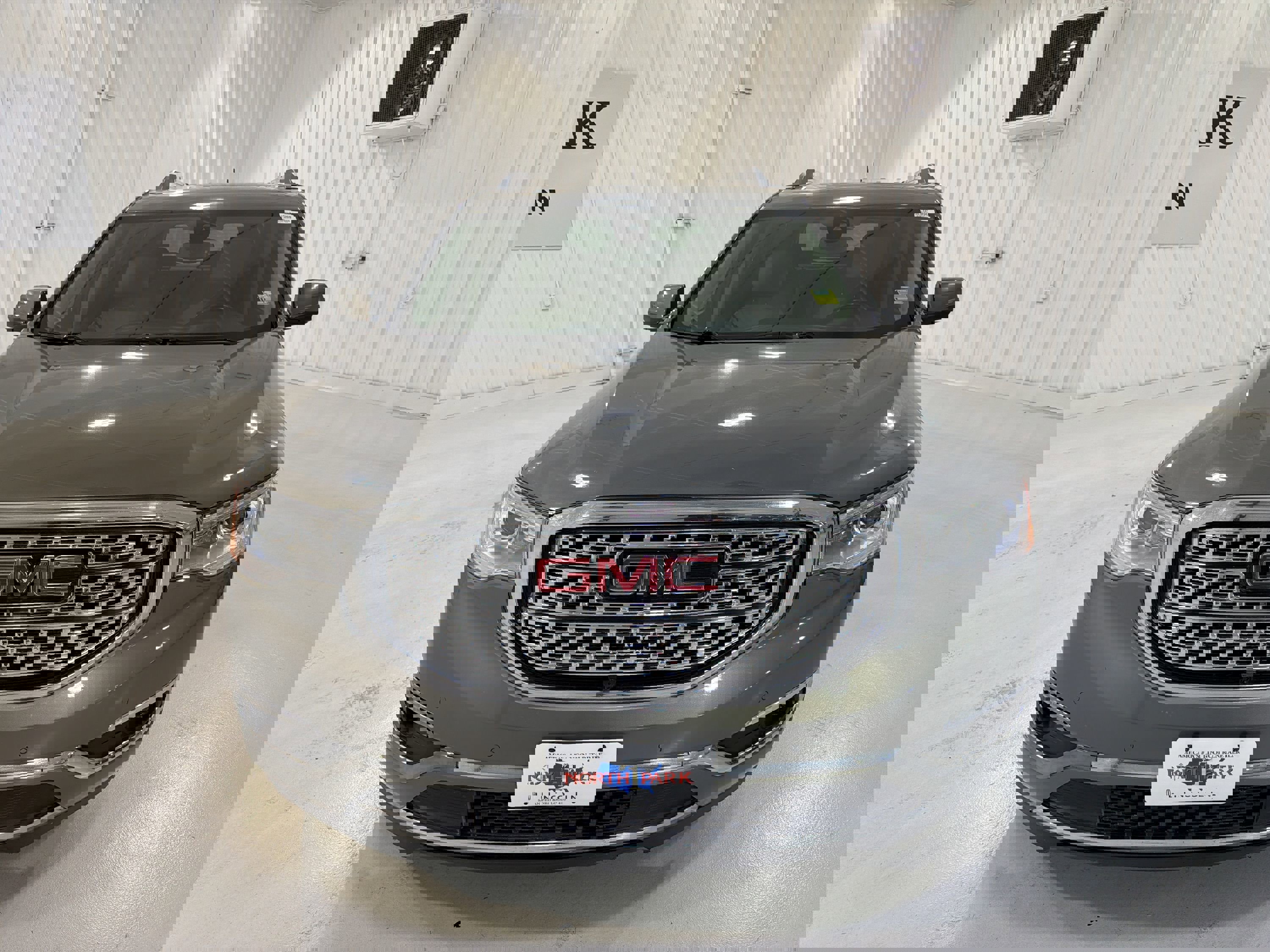 Used 2018 GMC Acadia Denali w/ Technology Package image 33