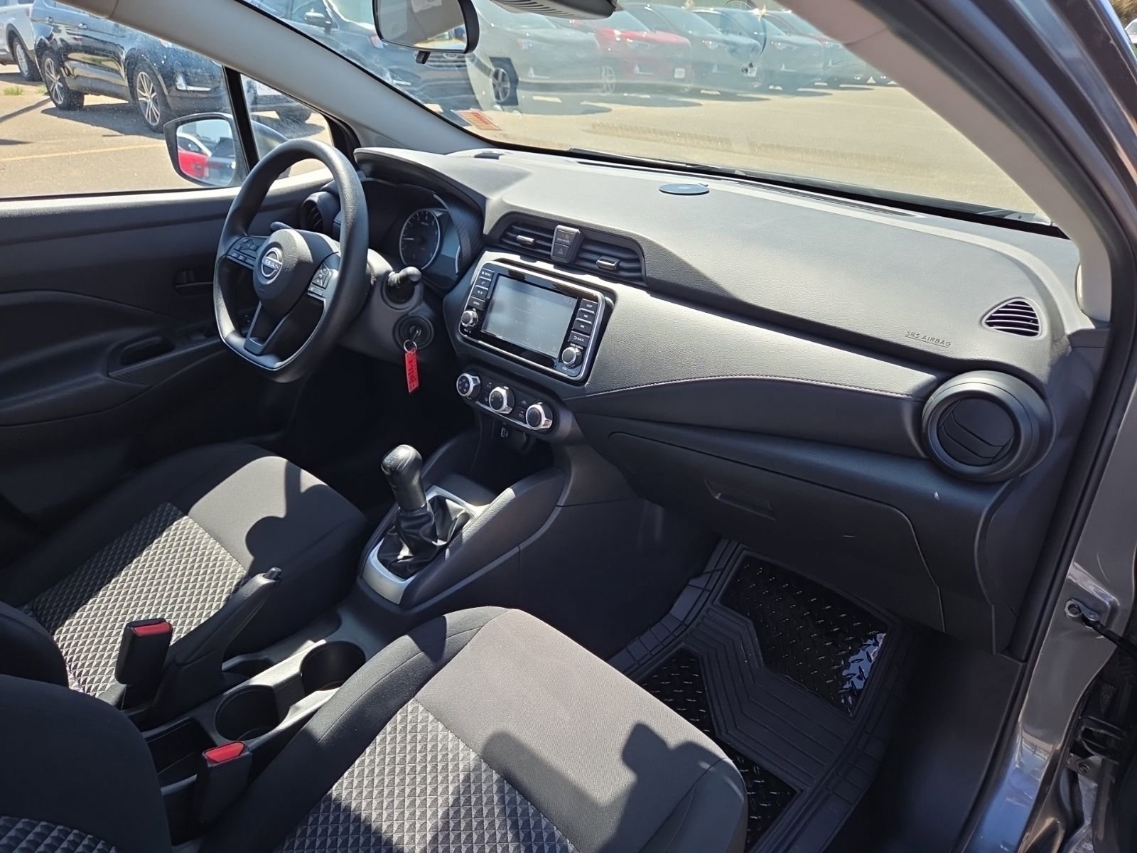 Used 2023 Nissan Versa S FWD image 11