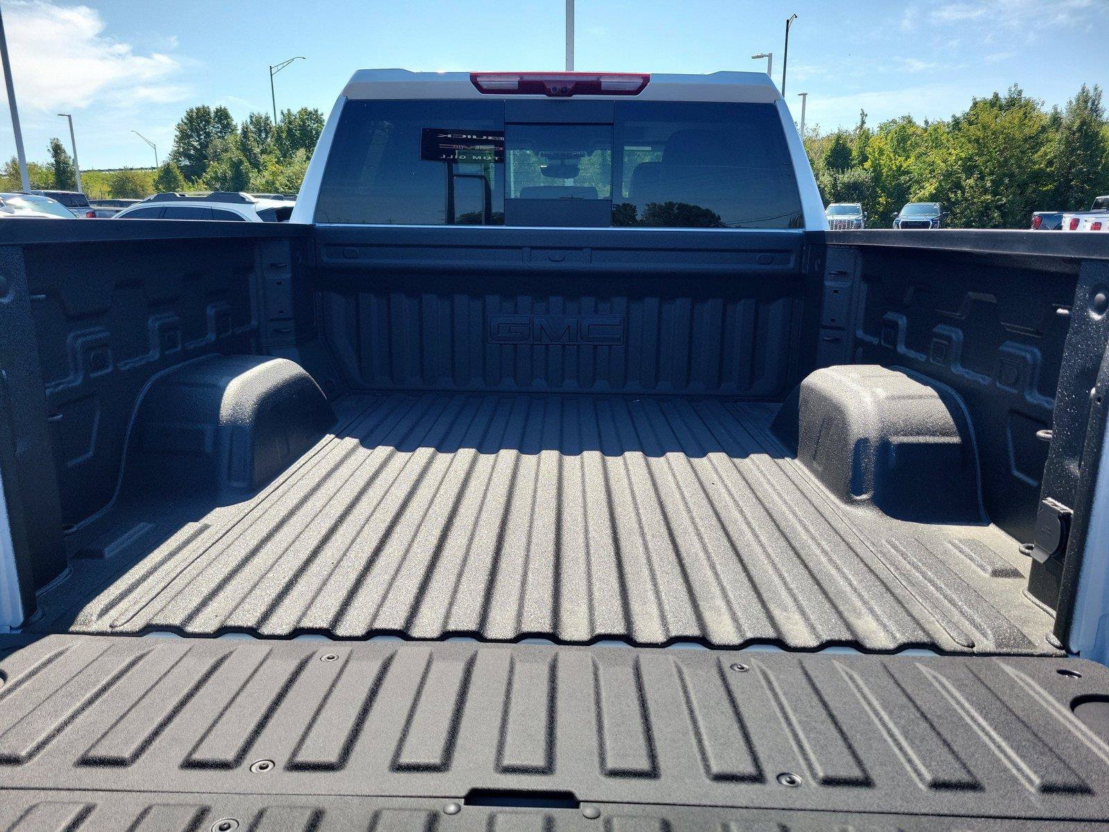New 2026 GMC Sierra 1500 Denali w/ Technology Package AWD/4WD image 7