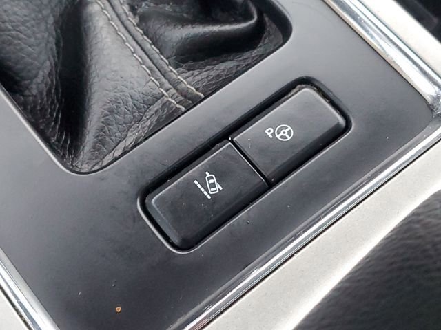 Used 2015 Ford F150 Lariat w/ Equipment Group 502A Luxury image 28