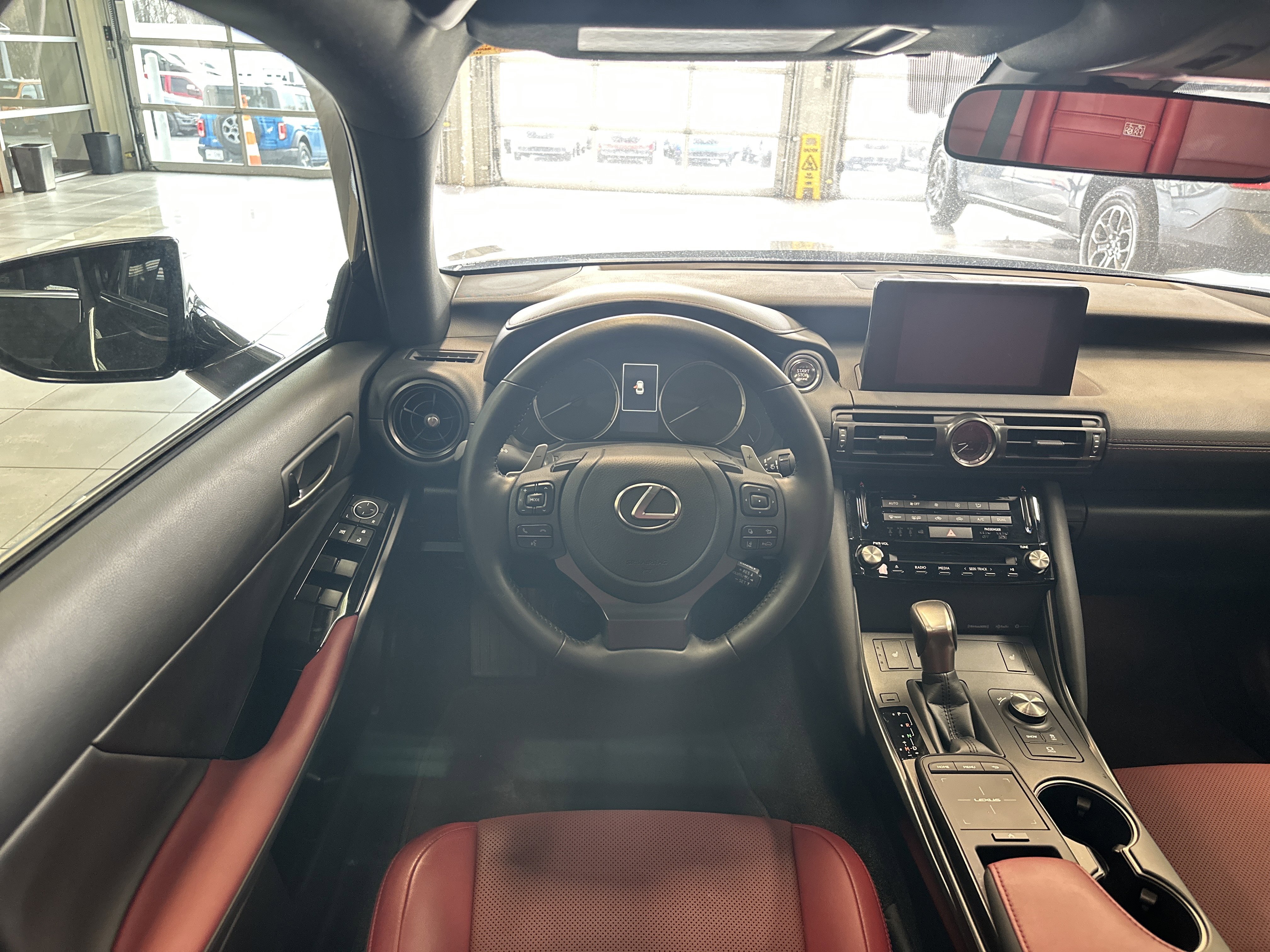 Used 2025 Lexus IS 350 F Sport image 2