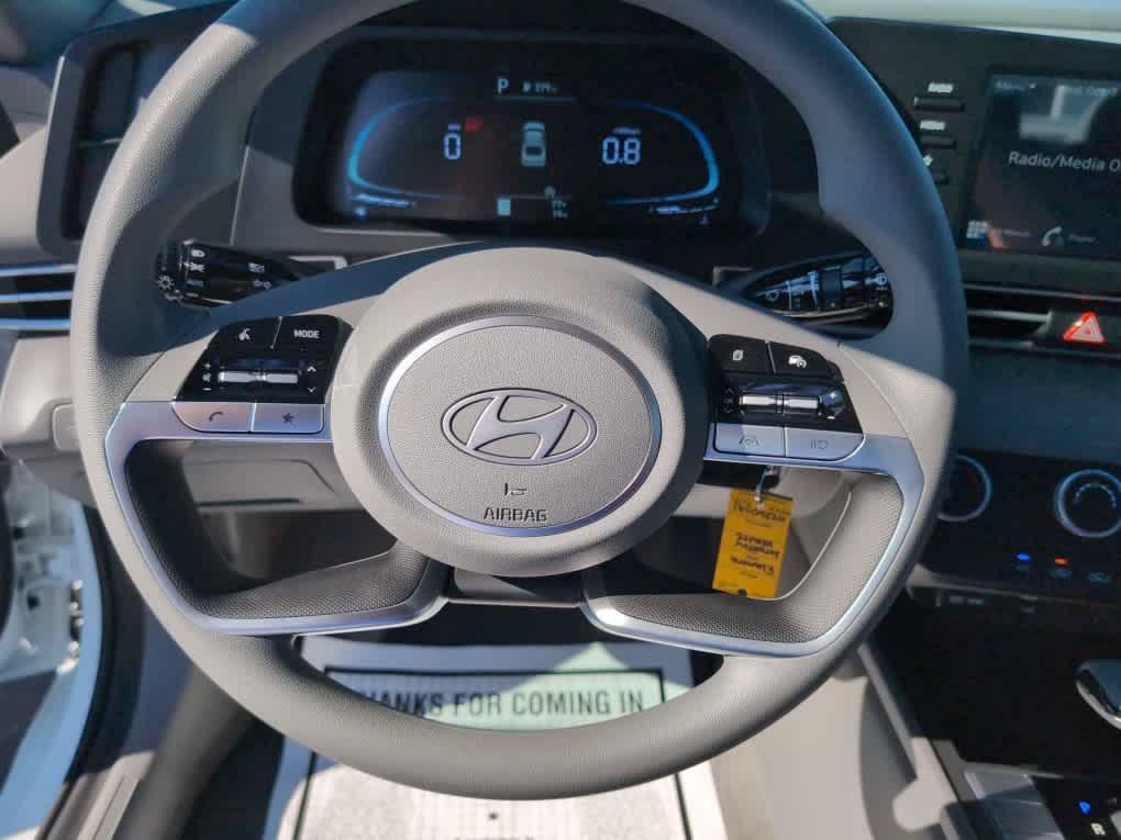 New 2026 Hyundai Elantra SE FWD image 30