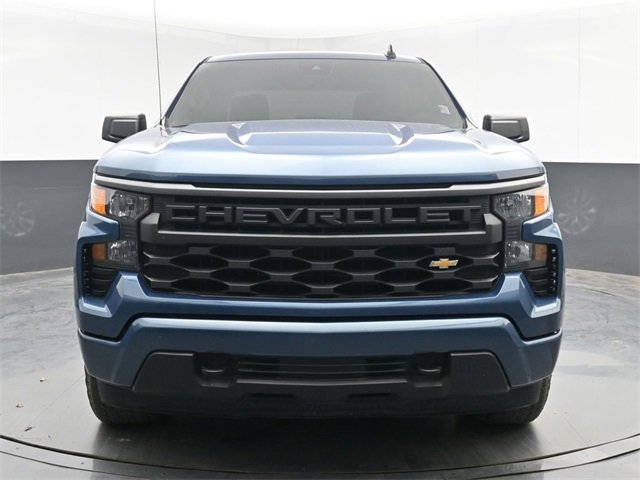 Used 2024 Chevrolet Silverado 1500 Custom image 3