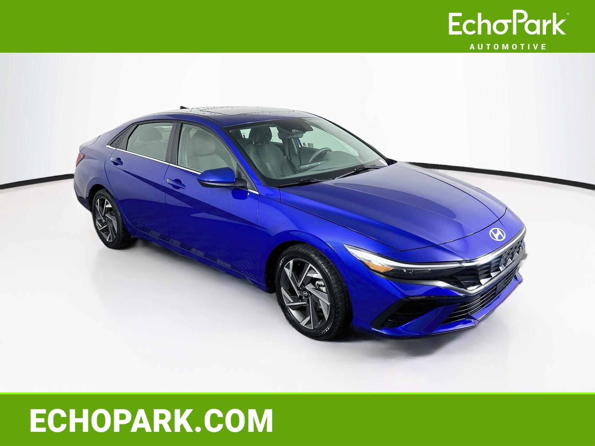 Used 2025 Hyundai Elantra SEL FWD image 1