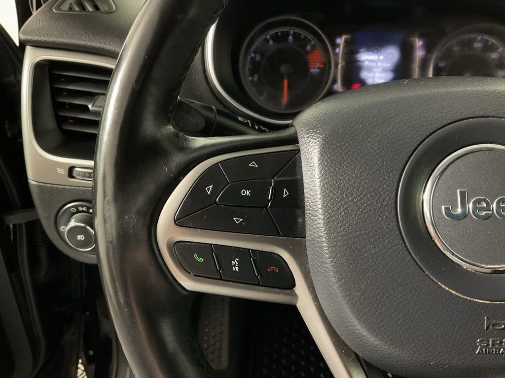 Used 2020 Jeep Cherokee Latitude Plus w/ Cold Weather Group image 23