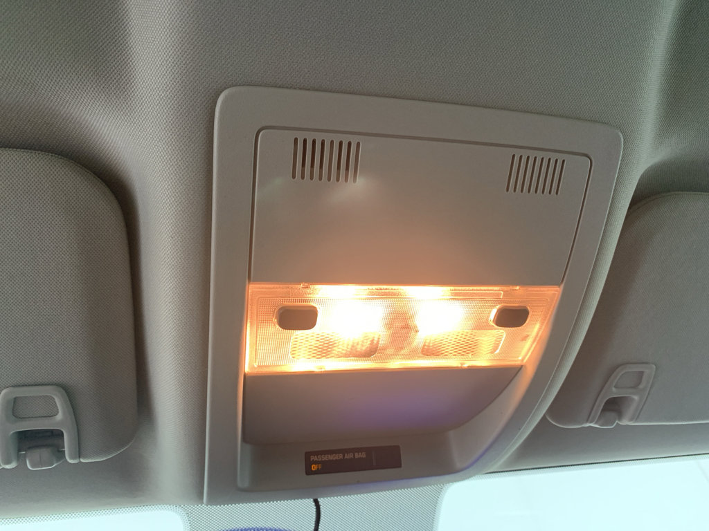 Used 2013 Chevrolet Suburban LT image 27