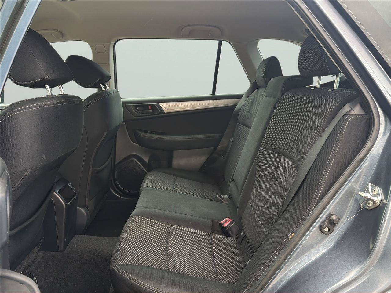 Used 2015 Subaru Outback 2.5i AWD/4WD image 16