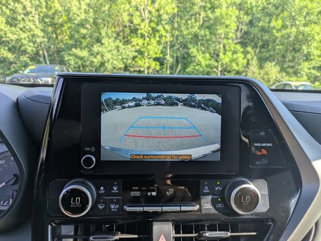 Certified 2024 Toyota Highlander LE AWD/4WD image 30