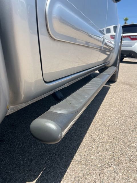 Used 2011 Nissan Frontier SL w/ Moonroof Pkg AWD/4WD image 35