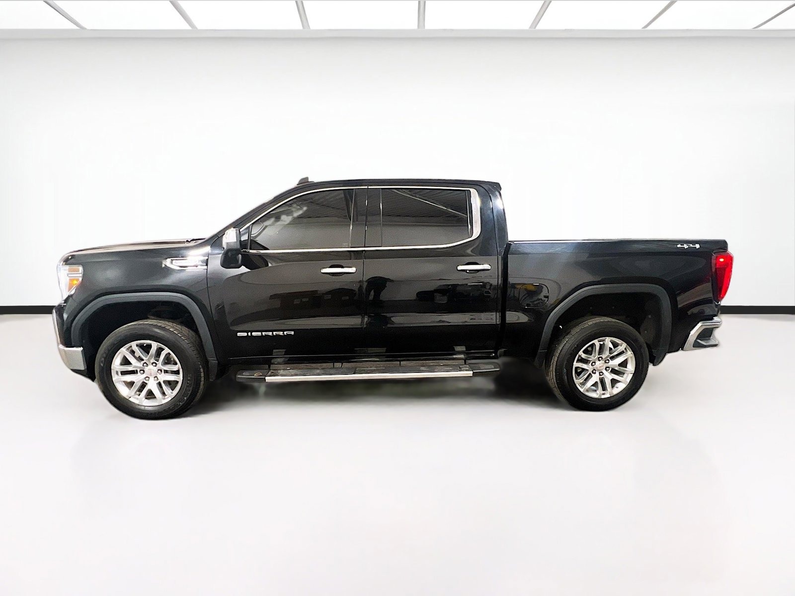Used 2019 GMC Sierra 1500 SLT AWD/4WD image 21