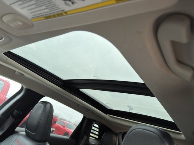 Used 2014 Jeep Cherokee Trailhawk w/ Technology Group image 16