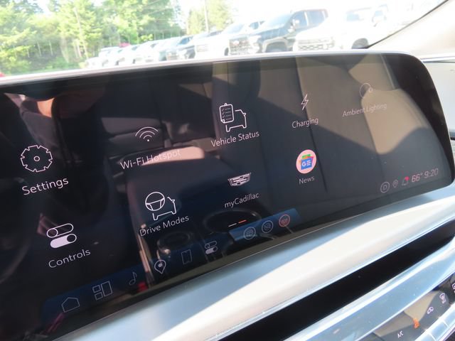 Used 2024 Cadillac Lyriq Luxury RWD image 25