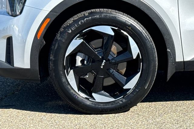 Certified 2025 Kia Sorento EX AWD/4WD image 37