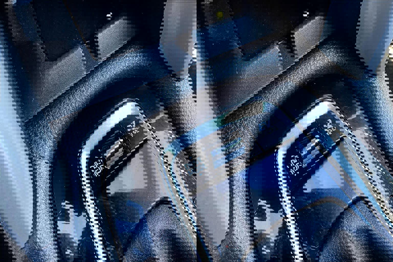 Used 2024 Toyota Corolla Cross XSE w/ Convenience Package image 33