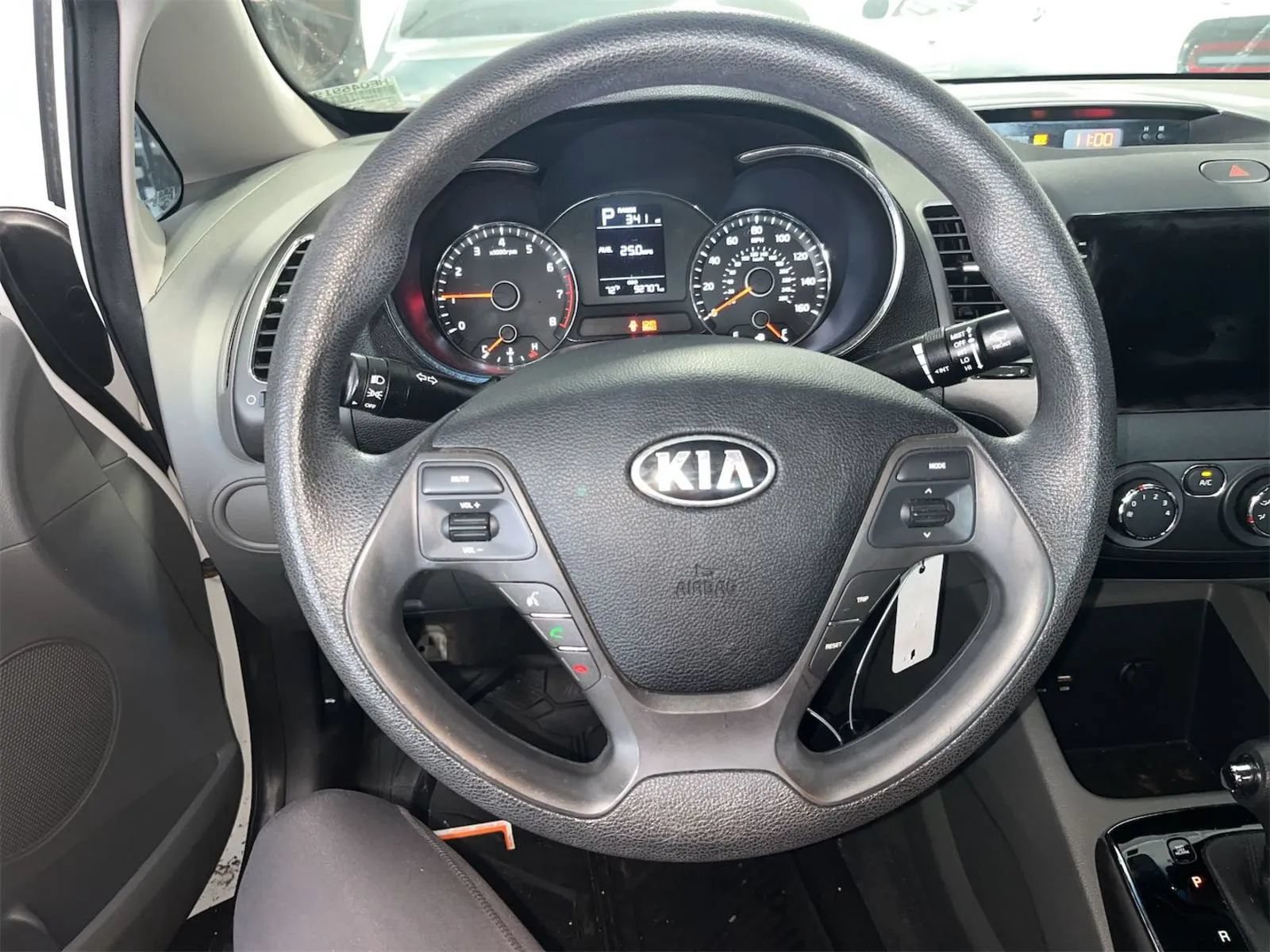 Used 2017 Kia Forte LX FWD image 5