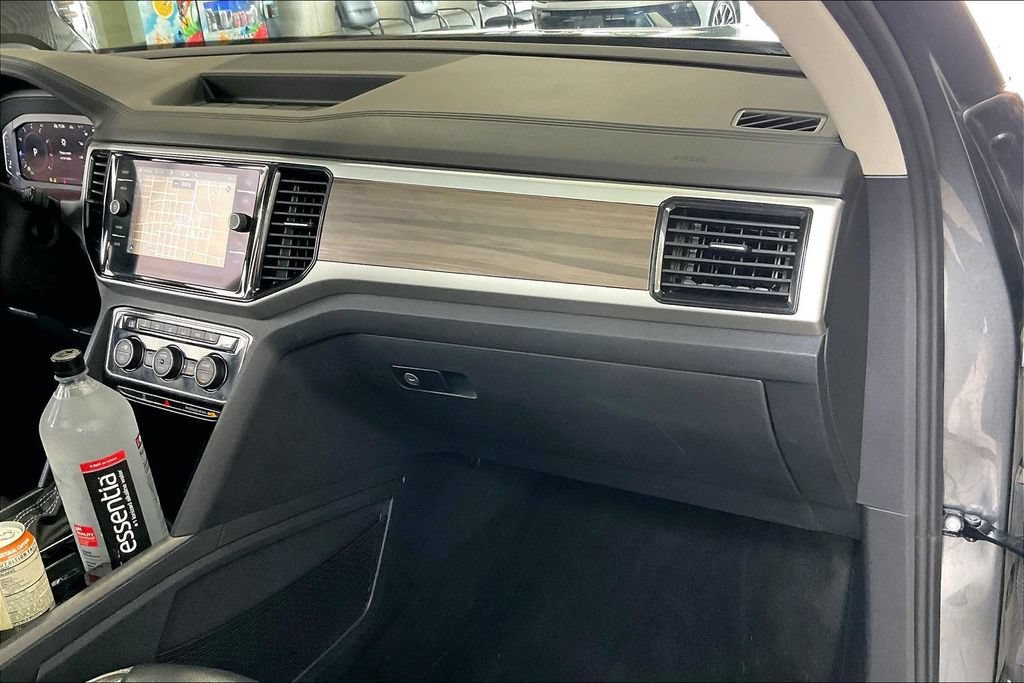 Used 2022 Volkswagen Atlas SEL AWD/4WD image 25