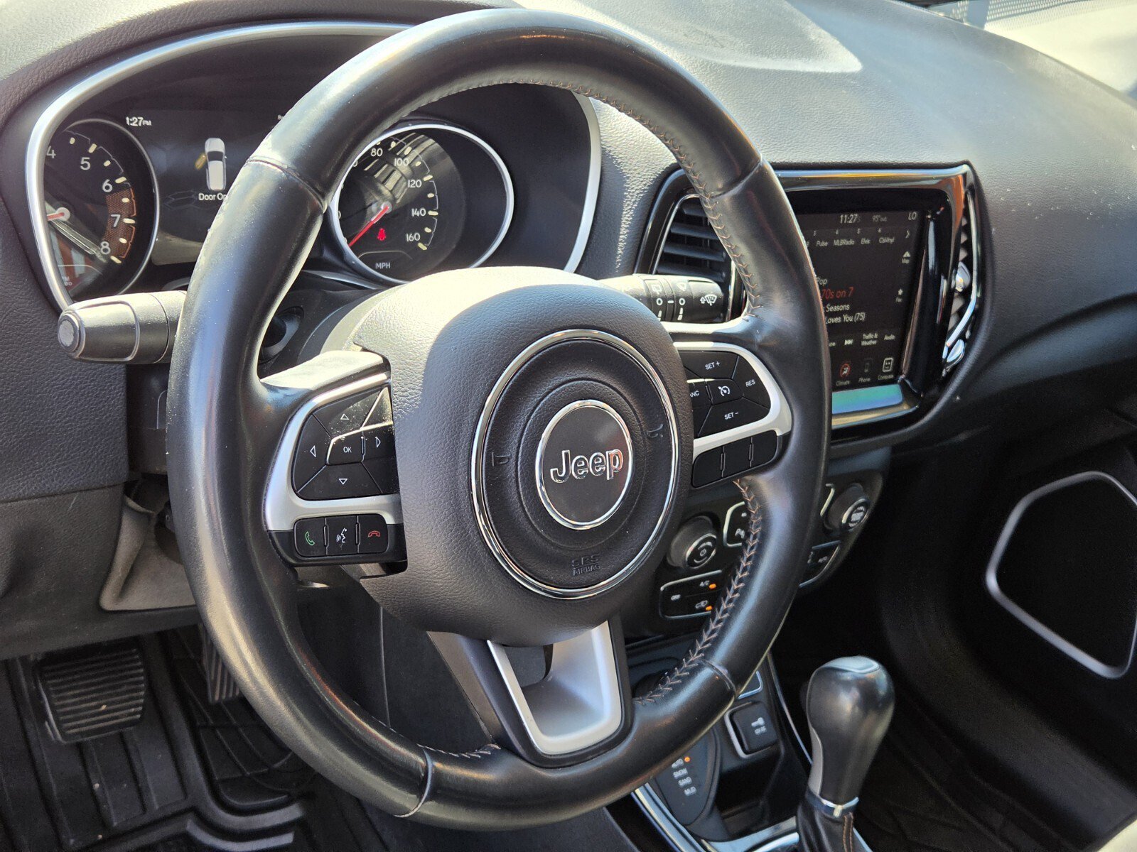 Used 2018 Jeep Compass Limited w/ Navigation Group AWD/4WD image 16