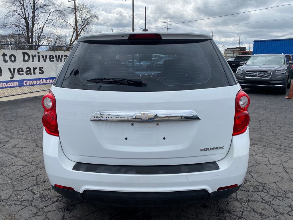 Used 2015 Chevrolet Equinox LS FWD image 2