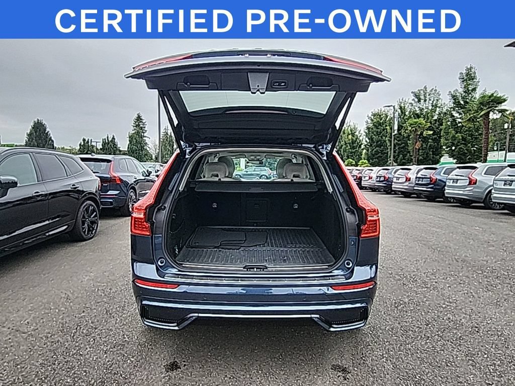 Certified 2024 Volvo XC60 T8 Ultimate w/ Protection Package Premier AWD/4WD image 16