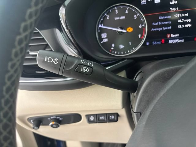 Used 2022 Buick Envision Avenir w/ Technology Package II AWD/4WD image 10