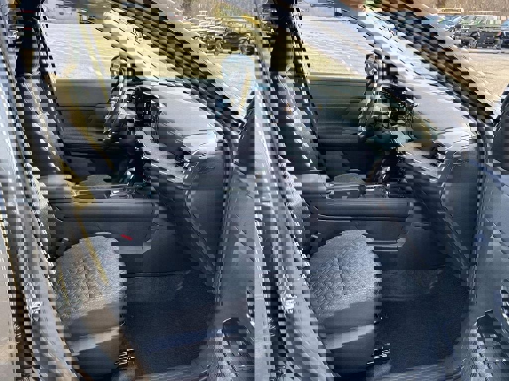 Used 2026 Nissan Kicks SV w/ Cold Weather Package image 10