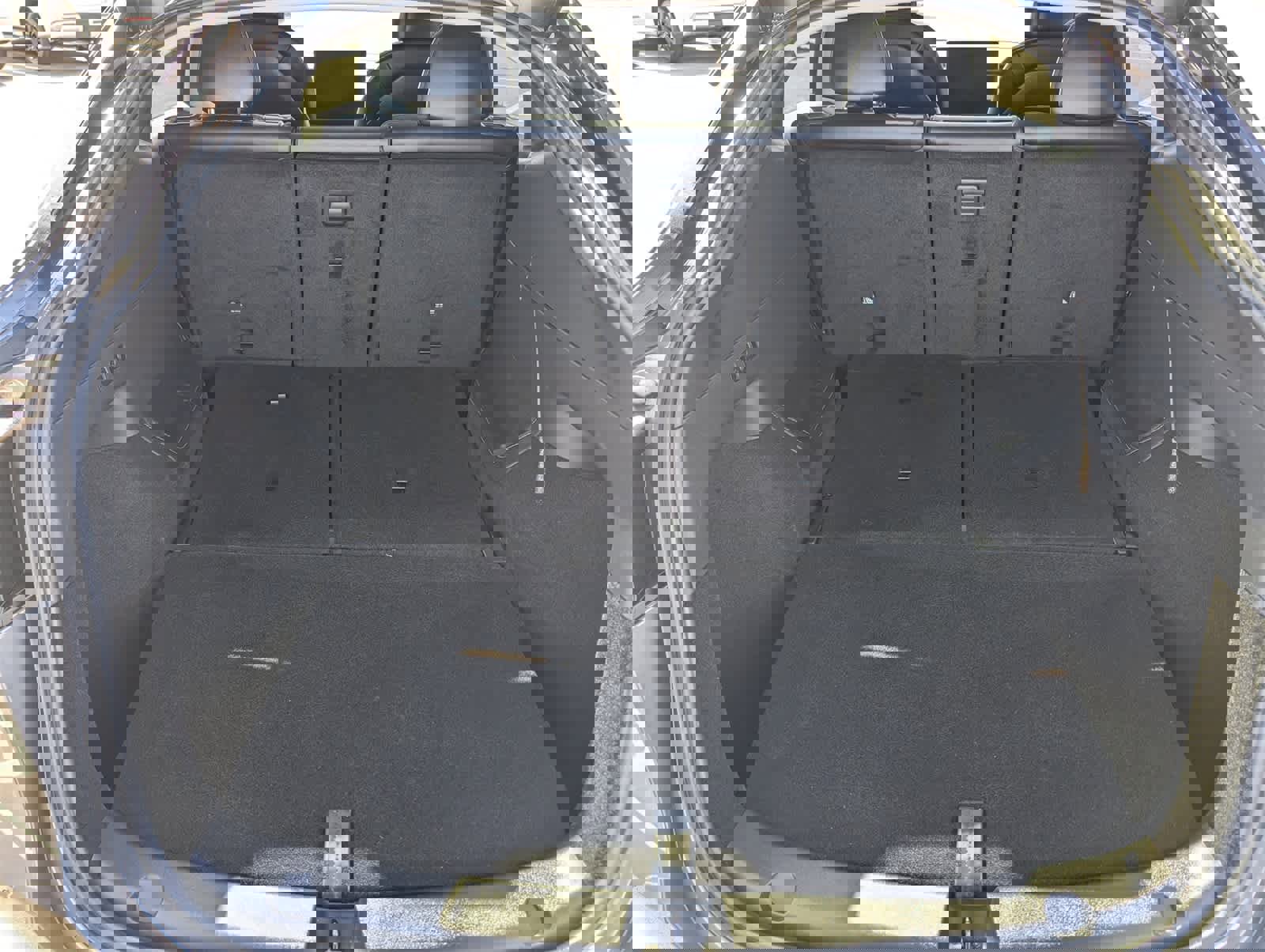 Used 2023 Tesla Model Y Long Range image 9