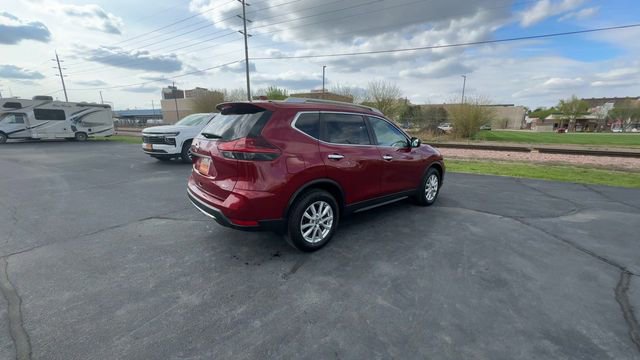 Used 2020 Nissan Rogue SV FWD image 8