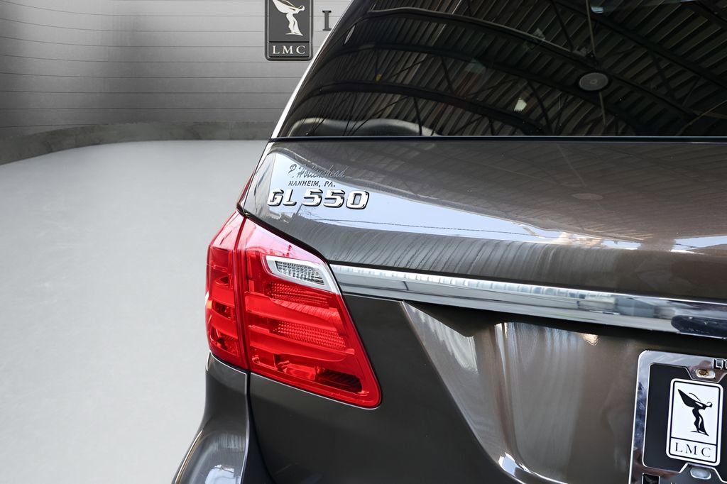 Used 2013 Mercedes-Benz GL 550 4MATIC image 17