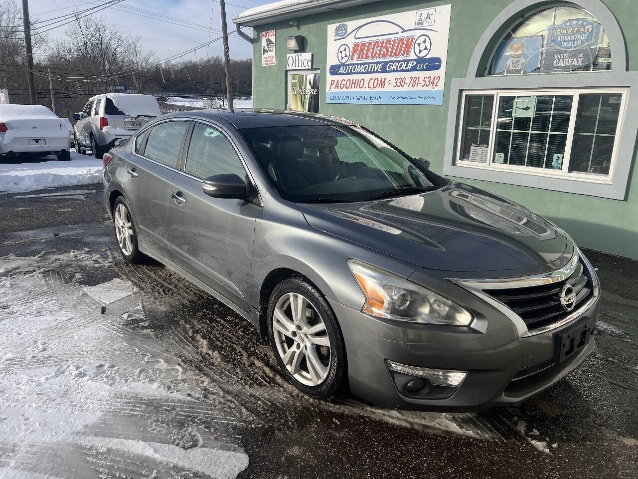 Used 2014 Nissan Altima 3.5 SL w/ Technology Package FWD image 2