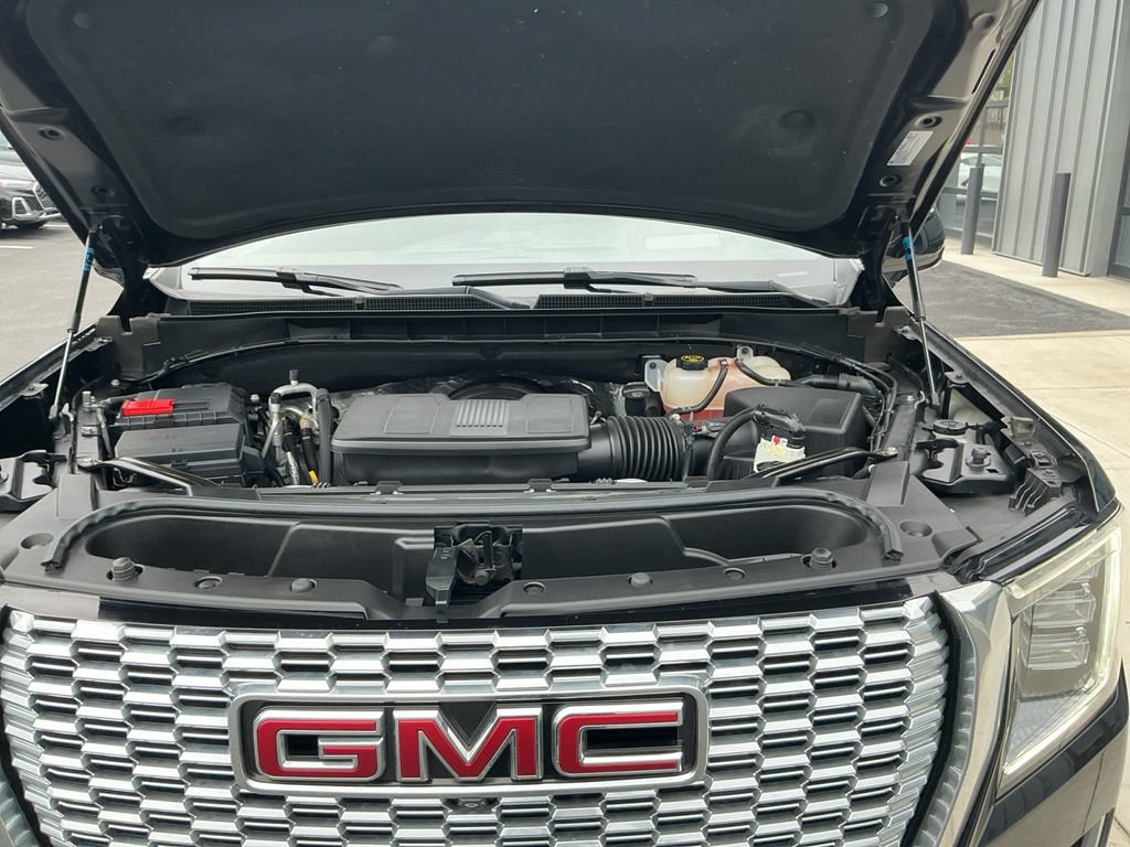 Used 2023 GMC Yukon XL Denali AWD/4WD image 24