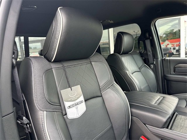 New 2025 RAM 2500 Limited image 29