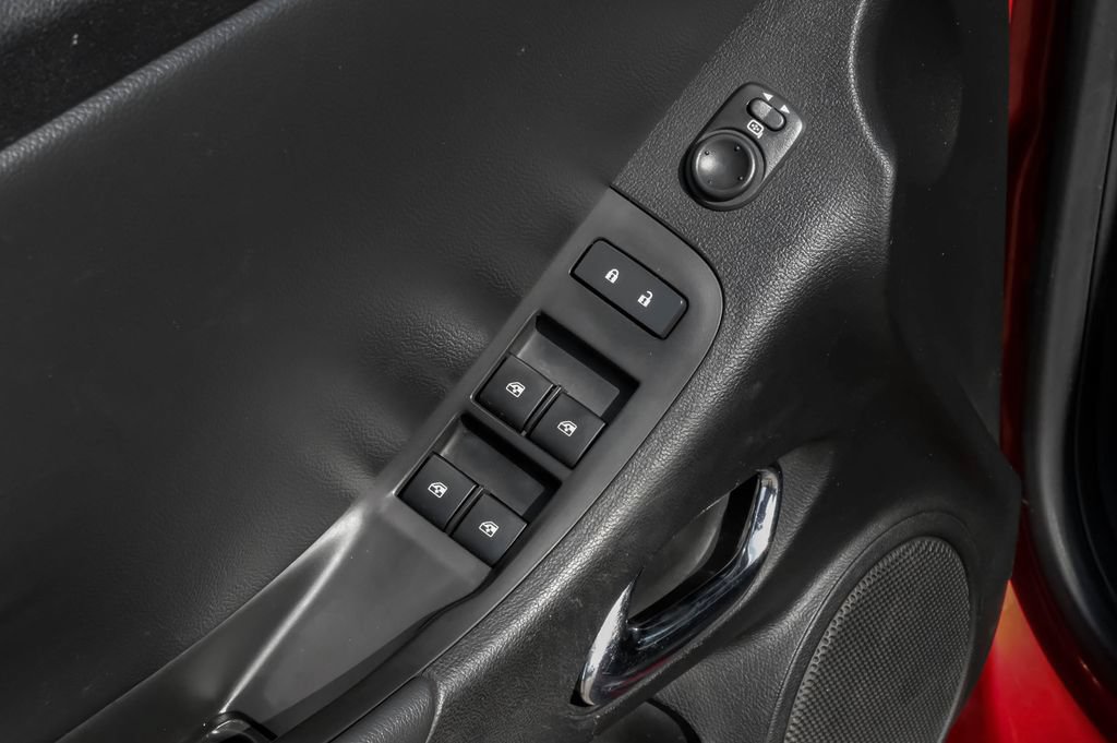 Used 2015 Chevrolet Camaro LT RWD image 37