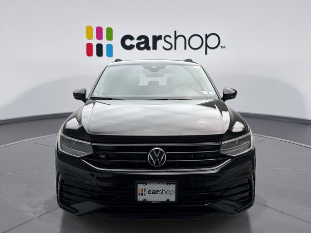 Used 2024 Volkswagen Tiguan SE R-Line AWD/4WD image 8