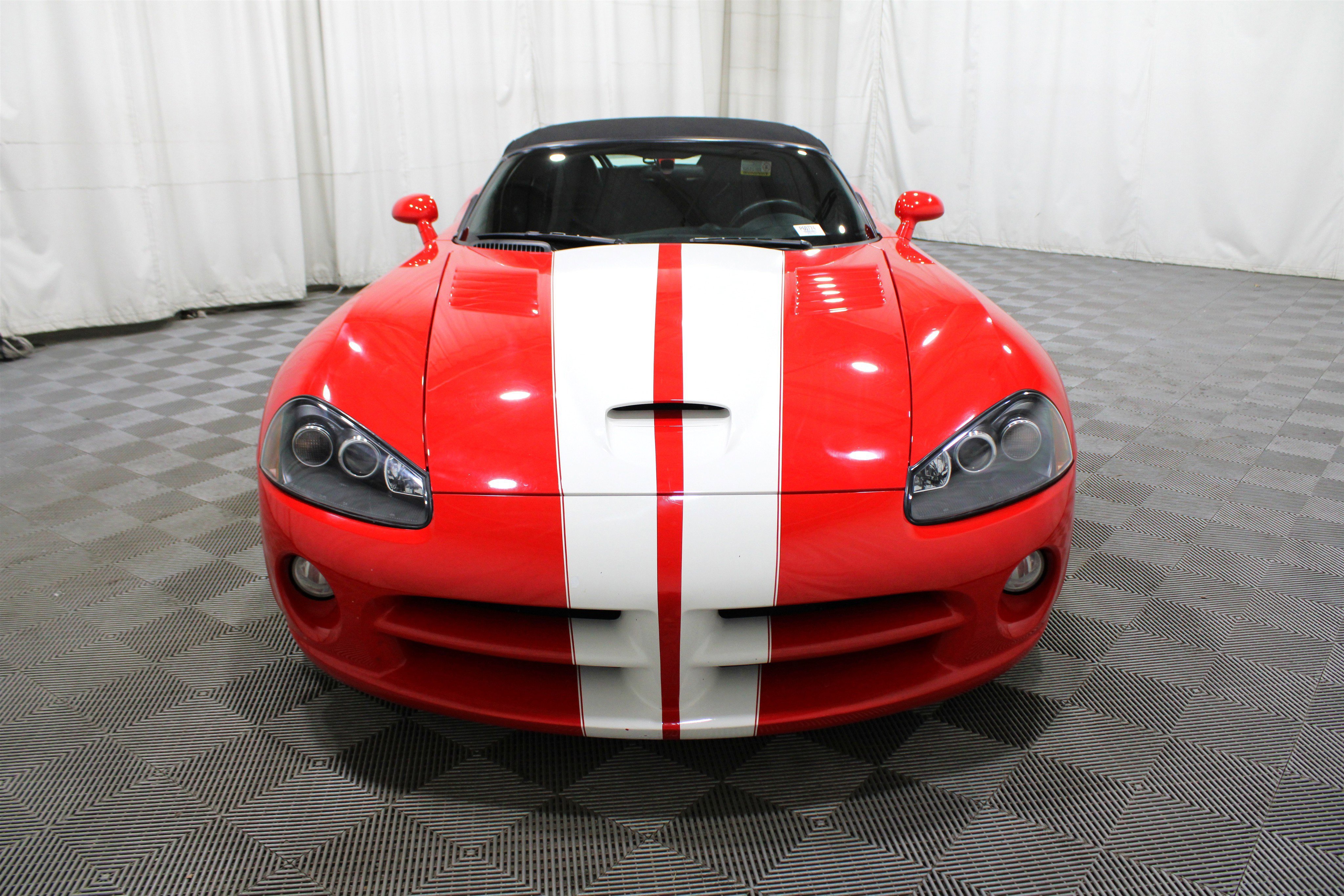 Used 2004 Dodge Viper SRT-10 RWD image 21