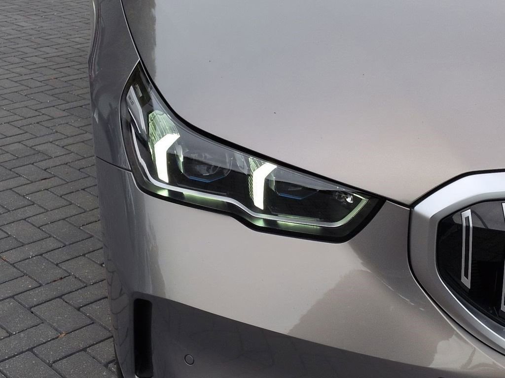 Certified 2024 BMW 530i 530i w/ Premium Package image 11