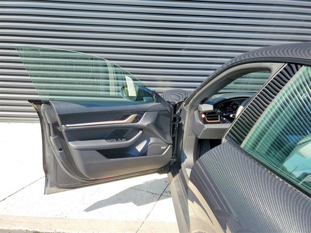 New 2025 Porsche Taycan 4S image 6