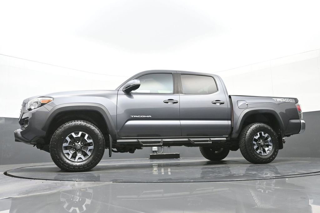 Used 2021 Toyota Tacoma TRD Off-Road image 39