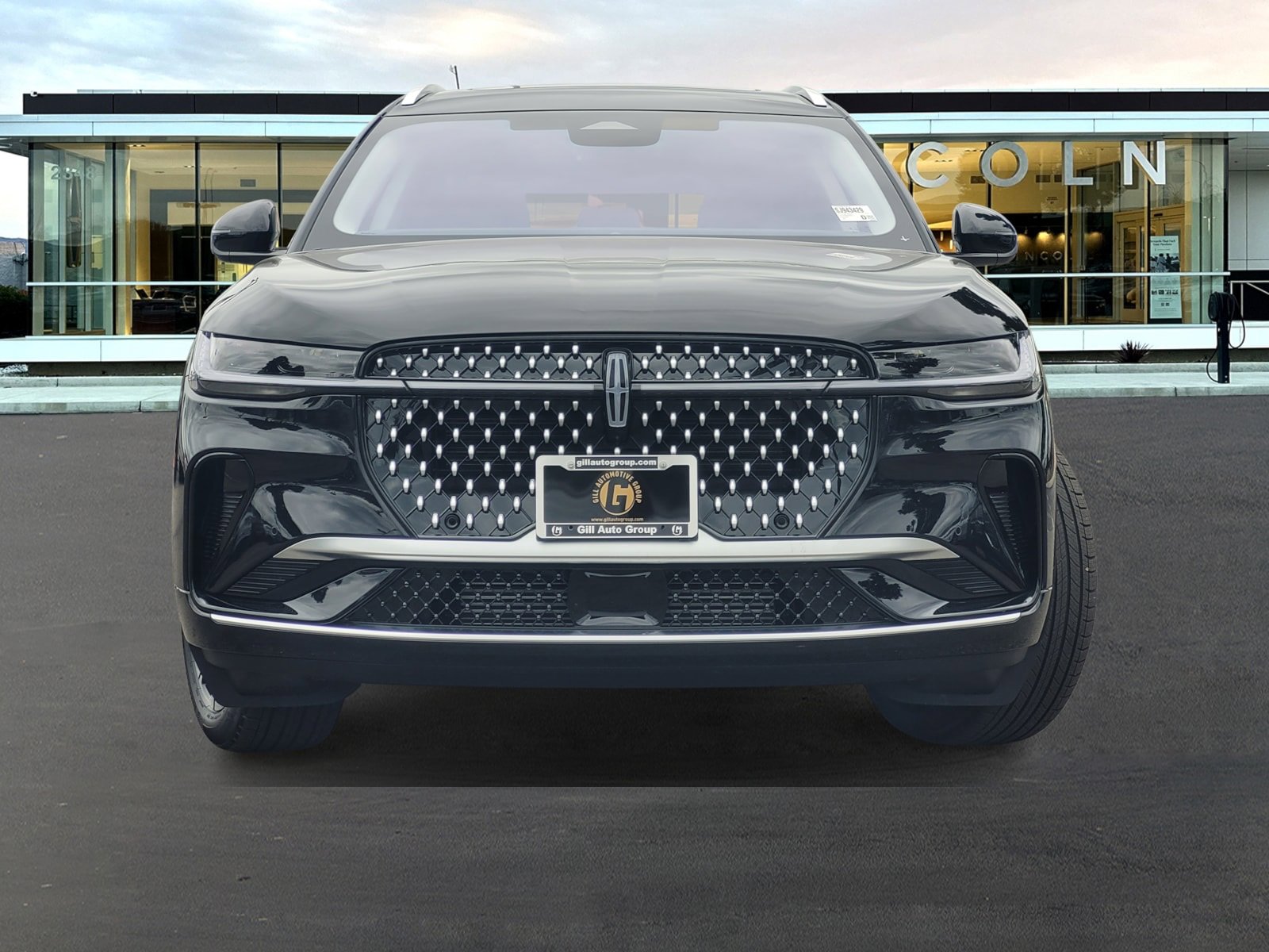 New 2025 Lincoln Nautilus Reserve image 2