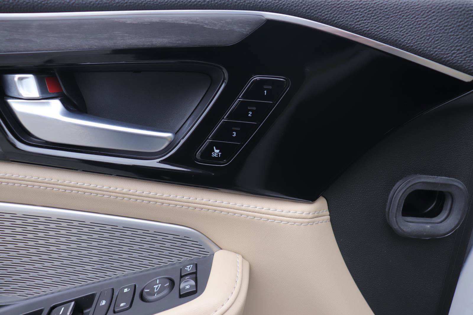 Used 2022 Acura MDX SH-AWD w/ Advance Package image 27