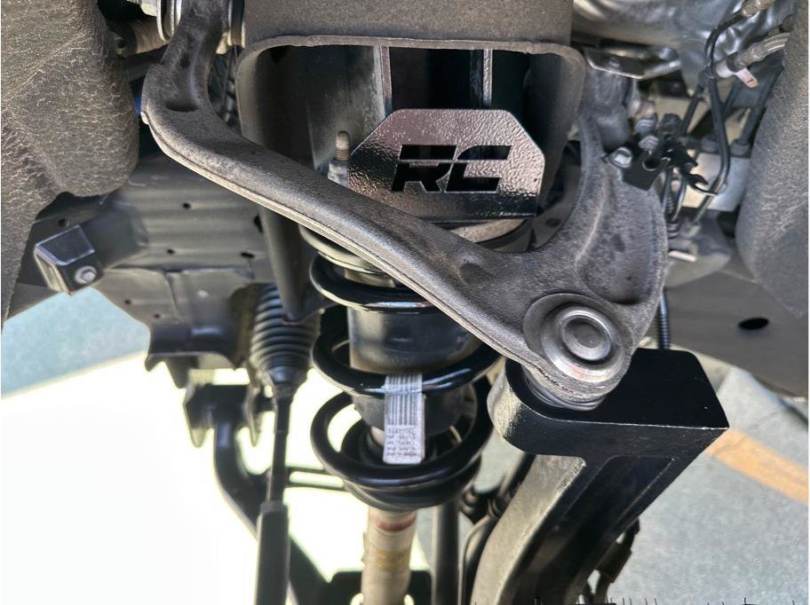 Used 2020 Chevrolet Silverado 1500 LT Trail Boss AWD/4WD image 19