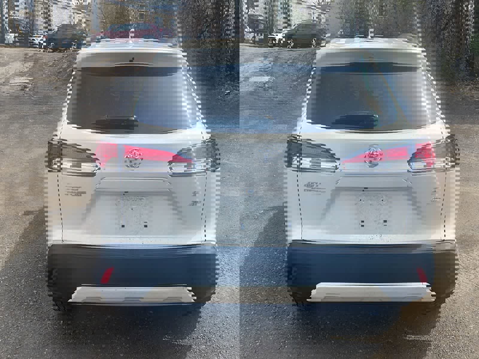 Used 2023 Toyota Corolla Cross LE w/ Moonroof Package image 7