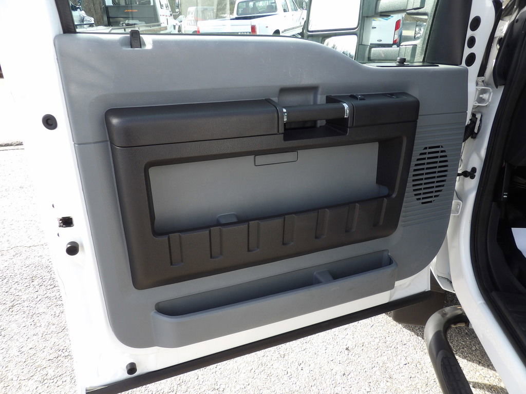 Used 2015 Ford F450 XL w/ Power Equipment Group image 14